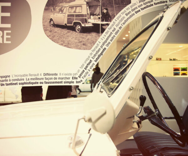 scénographie-renault anniversaire