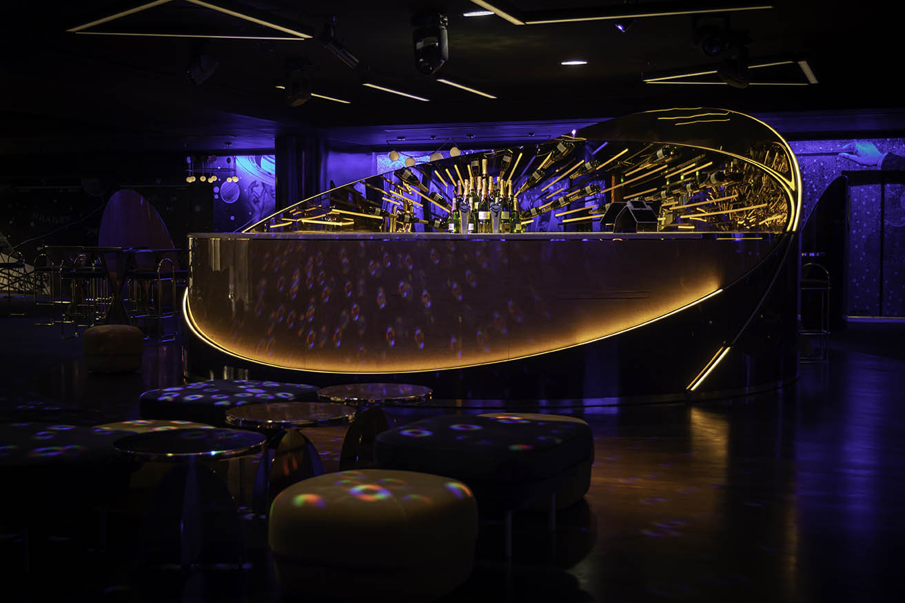 Infini bar - design et architecture intérieure